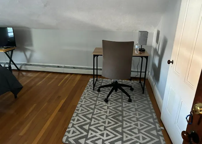 Homestay Near Downtown Boston - Andrew Station Area