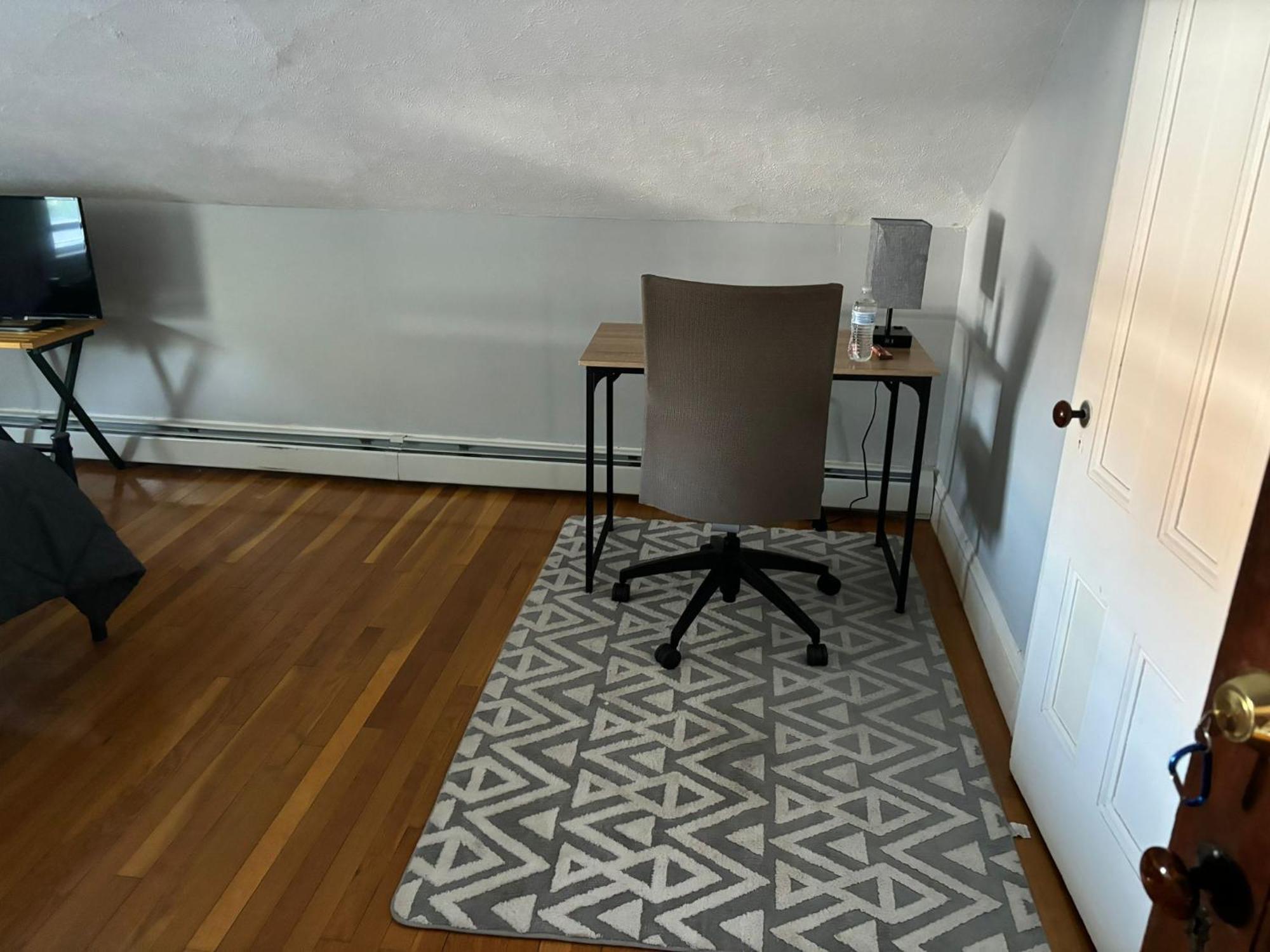 Near Downtown - Andrew Station Area Homestay *