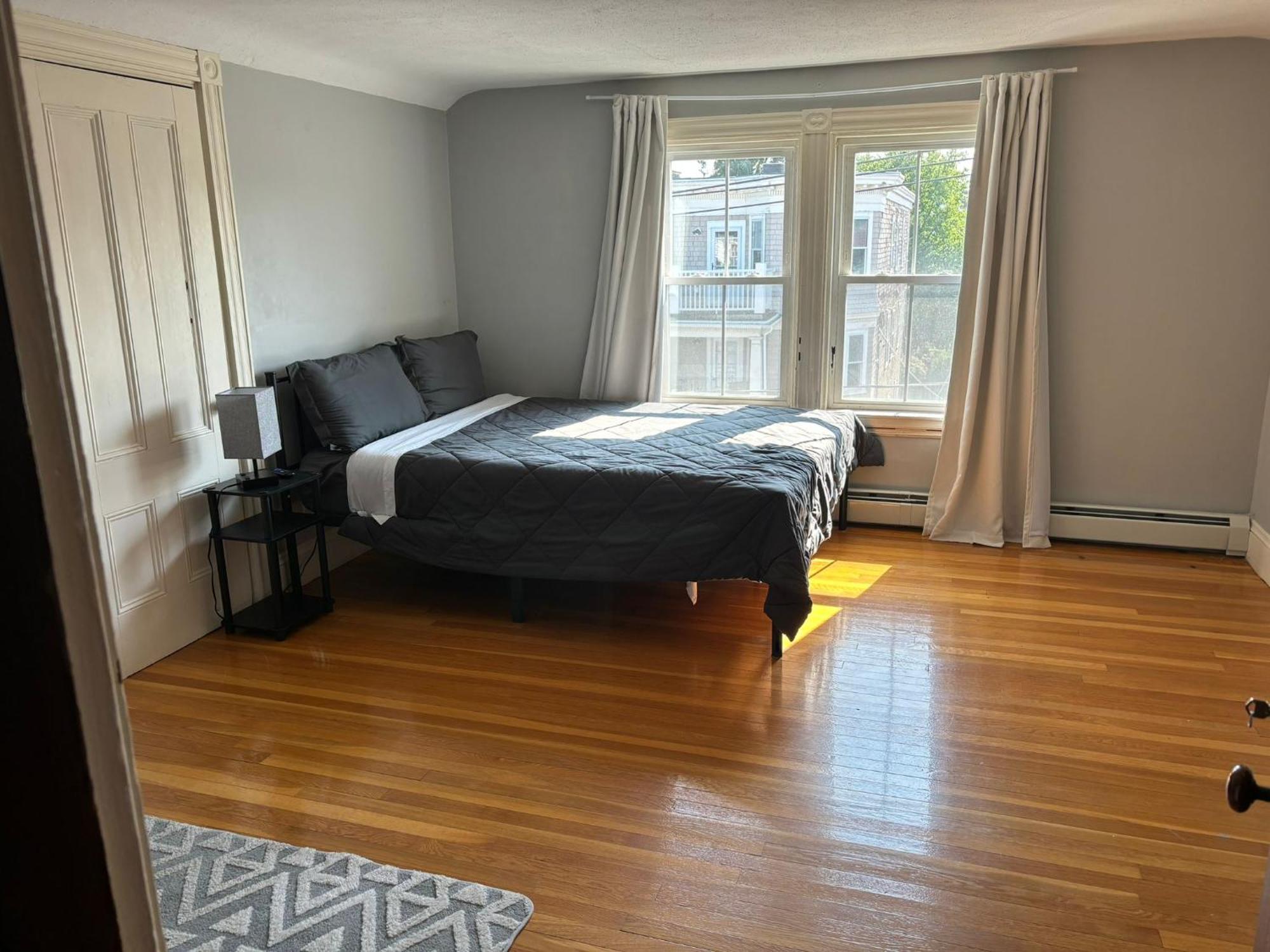 Homestay Near Downtown - Andrew Station Area *